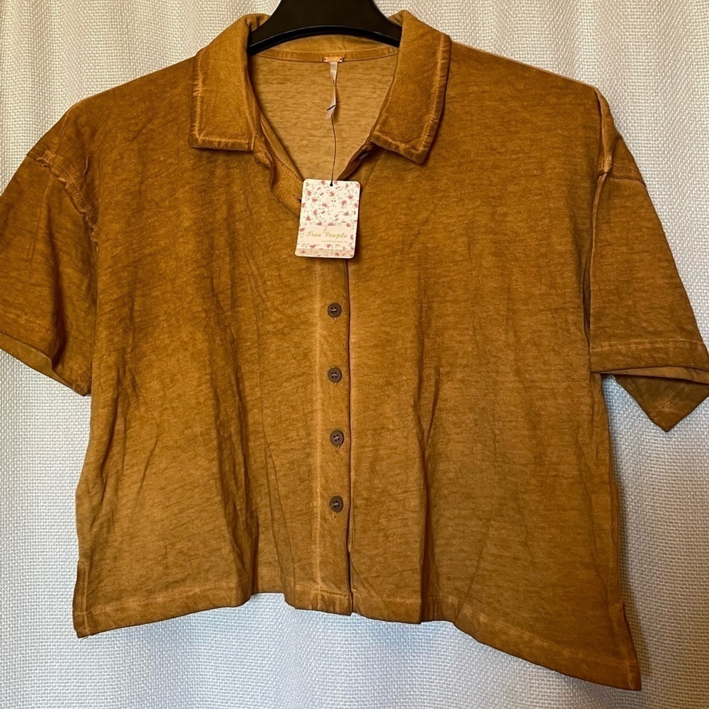 Free People Weekend Rush button down top. Gorgeous copper color NWT - Picture 2 of 6